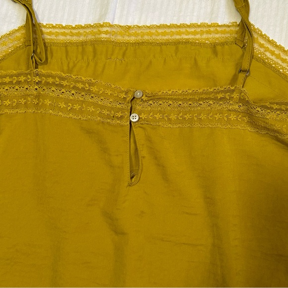 Abercrombie Square Neck Lace Silk Cami - Picture 6 of 9